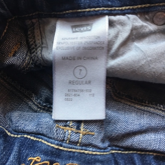 💙Girls Levi’s Bermuda Length Jean Shorts Sz 7💙 - Picture 7 of 7